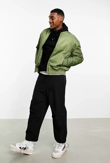 Бомбер утепленный, 126893585, оливковый