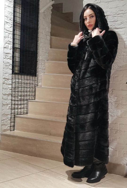 Шуба из норки, Myntha L 83211, blackglama